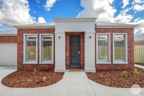 2/1304A Gregory Street, LAKE WENDOUREE