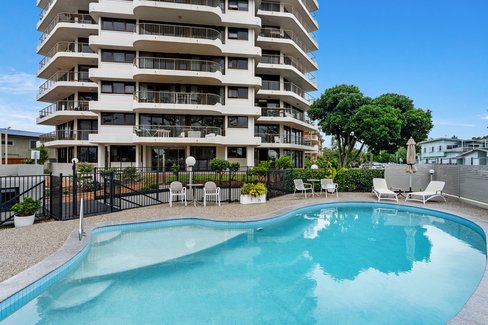 2/134 Pacific Parade, BILINGA QLD 4225