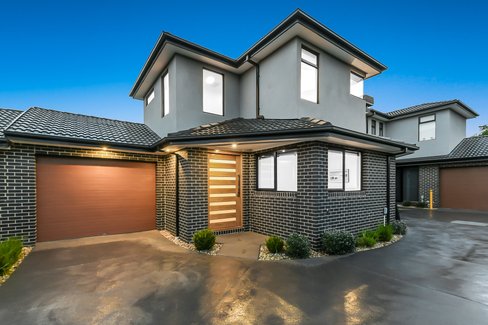 2 14 Anne Road Knoxfield 3180