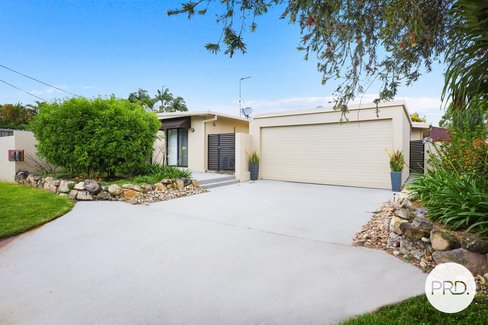 2/14 Judith Avenue, SOUTHPORT QLD 4215