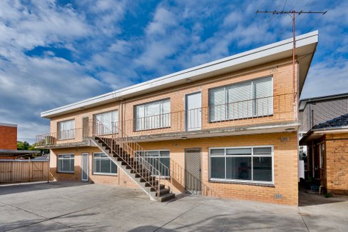 2/14 Newstead Street Maribyrnong 3032