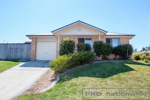 2/14 Semillon Ridge, GILLIESTON HEIGHTS NSW 2321
