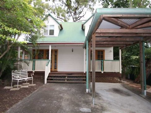 2/140 Eugaree Street, SOUTHPORT QLD 4215