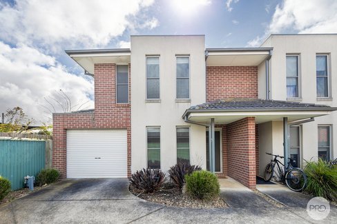 2/1416A Gregory Street, LAKE WENDOUREE VIC 3350