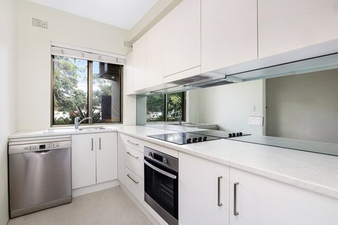 2/146-148 Chuter Avenue, SANS SOUCI NSW 2219