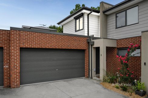 2 15 Beresford Road Lilydale 3140