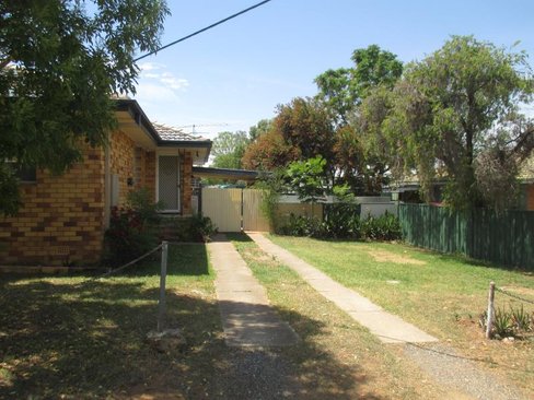 2/15 Dayal Street, TAMWORTH NSW 2340