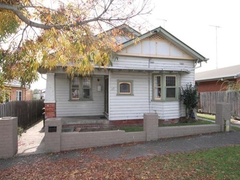 215 Grant Street Golden Point 3350