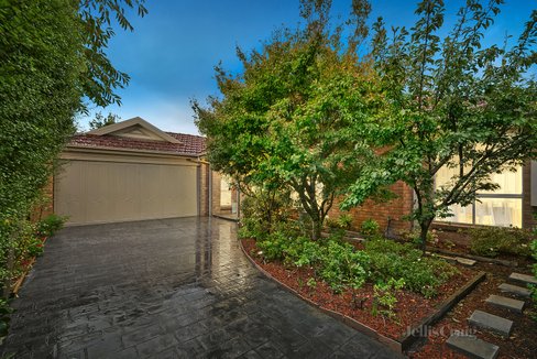 2/15 Irving Street Mount Waverley 3149