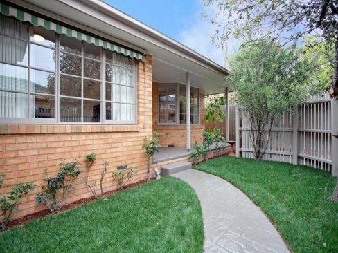 2 15 Lynette Street Nunawading 3131