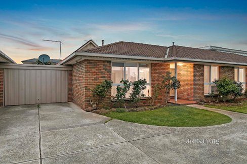 2 155 Roberts Street Essendon 3040