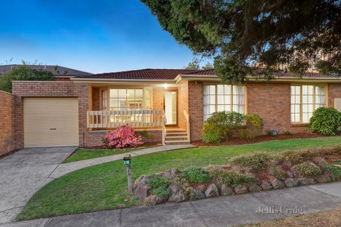 2/16 Hunter Street Glen Waverley 3150