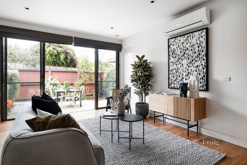 2 167 Arthurton Road Northcote 3070