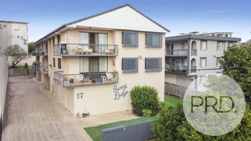 2/17 BUCKBY Street, NUNDAH QLD 4012
