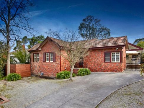 217 Elgar Road Surrey Hills 3127