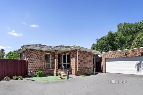 2 17 Kumala Road Bayswater 3153