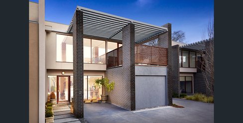 2/17 Pakington Street  Kew 3101