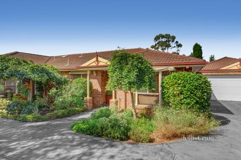 2 17 Quarry Road Mitcham 3132