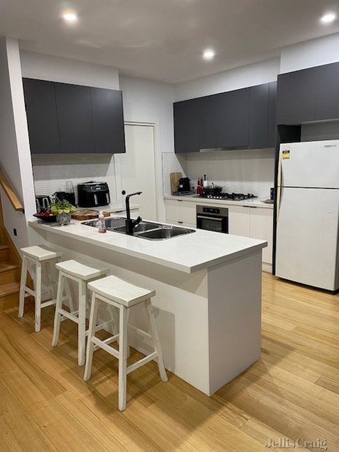 2/175 Collins Street Thornbury 3071