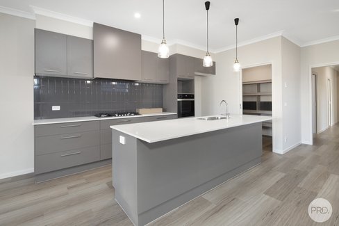 218 Clyde Street, SOLDIERS HILL VIC 3350