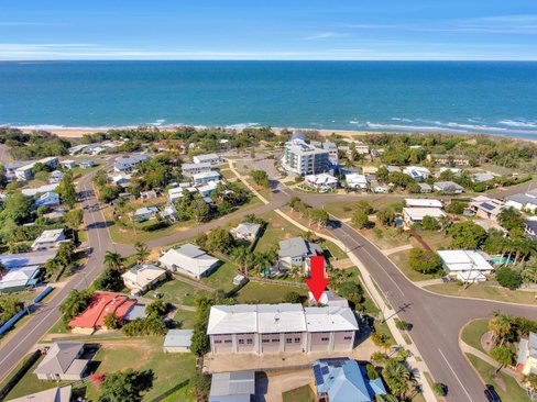 2/18 Pacific Avenue, TANNUM SANDS QLD 4680