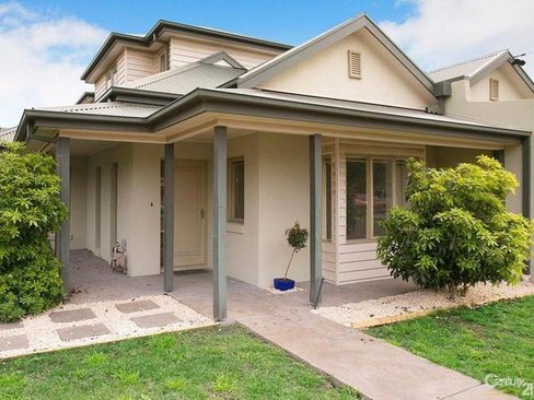 2 181 Melbourne Road Williamstown 3016