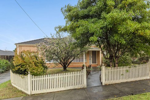 2 189 Mt Pleasant Road Highton 3216