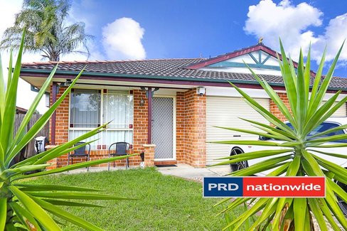 2/19 Tharkinna Close, CRANEBROOK NSW 2749
