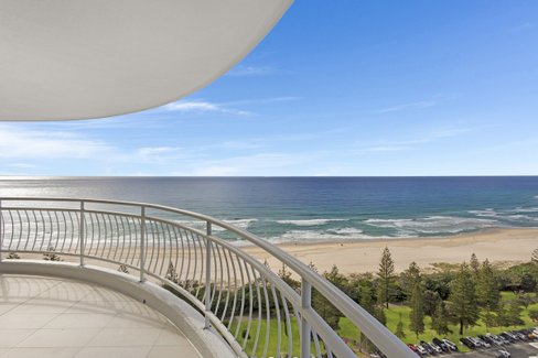 21C/3 Second Avenue, BURLEIGH HEADS QLD 4220