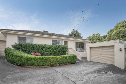 2 2-4 Stephensons Place Mount Waverley 3149