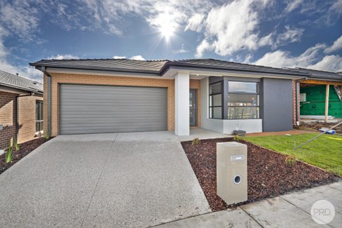 22 Alto Grange, WINTER VALLEY VIC 3358