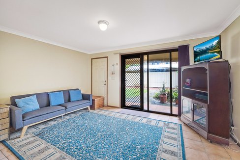 2/2 Banks Street, MONTEREY