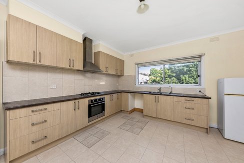 22 Barry Road Burwood East 3151