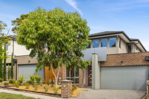 22 Finlayson Street  Doncaster 3108