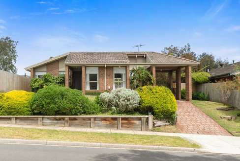 22 Gattinara Drive Frankston 3199