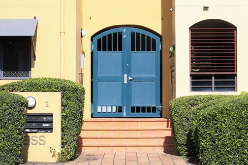 2/2 Gibson St, BILINGA QLD 4225