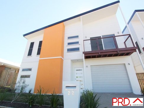 2/2 HARMONY Drive, CLINTON QLD 4680