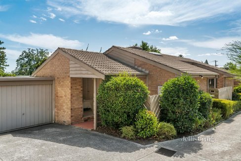 2 2 Howard Avenue Ringwood East 3135