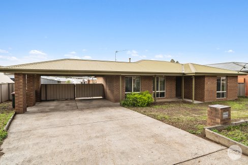 22 John Street, KANGAROO FLAT VIC 3555