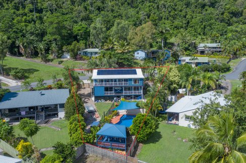 22 Jones Road, CANNONVALE QLD 4802