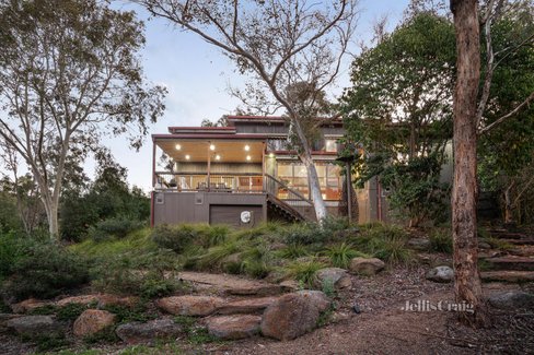 22 Kerrie Crescent Eltham 3095