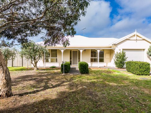 22 Norfolk Boulevard, Torquay