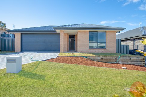 22 Rawmarsh Street, FARLEY NSW 2320