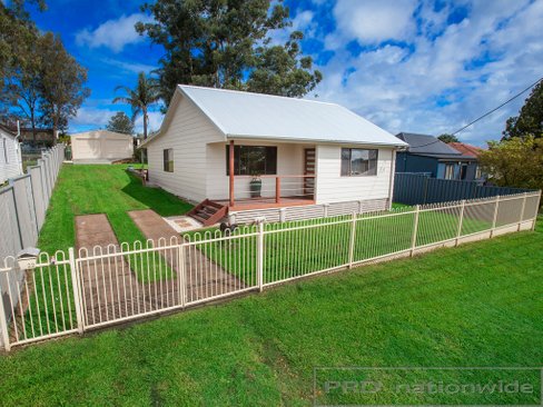 22 Sale Street, GRETA NSW 2334