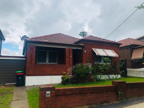 22 Tasker Avenue, CLEMTON PARK NSW 2206