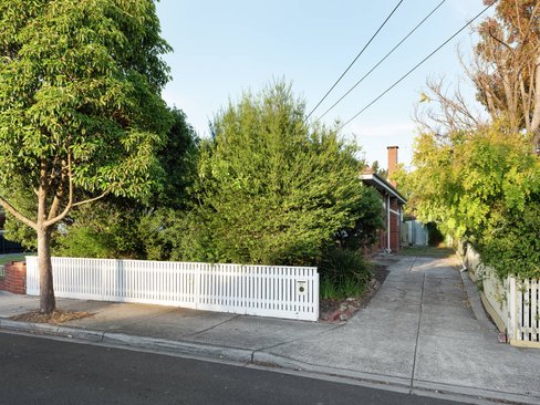 22 Thames Street Northcote 3070
