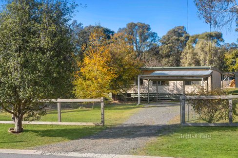 22 Timber Lane Woodend 3442