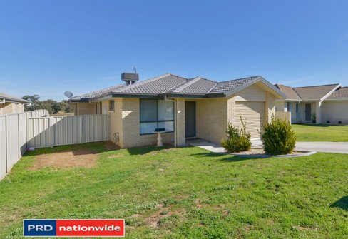 22 Tulipwood Crescent, TAMWORTH NSW 2340