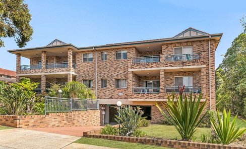 2/20-22 Graham Road, NARWEE NSW 2209