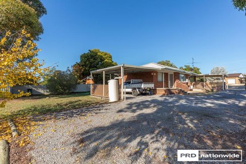 2/20 Harrier Parade, TAMWORTH NSW 2340